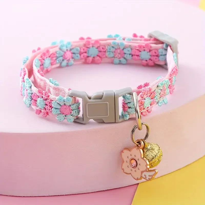 Coleira ajustável de renda com pingente para animais de estimação, ideal para cães e gatos de pequeno porte (1 unidade).