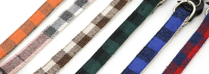 Coleiras com sinos para gatos, fivelas de nylon ajustáveis, coleira moderna e refletiva .