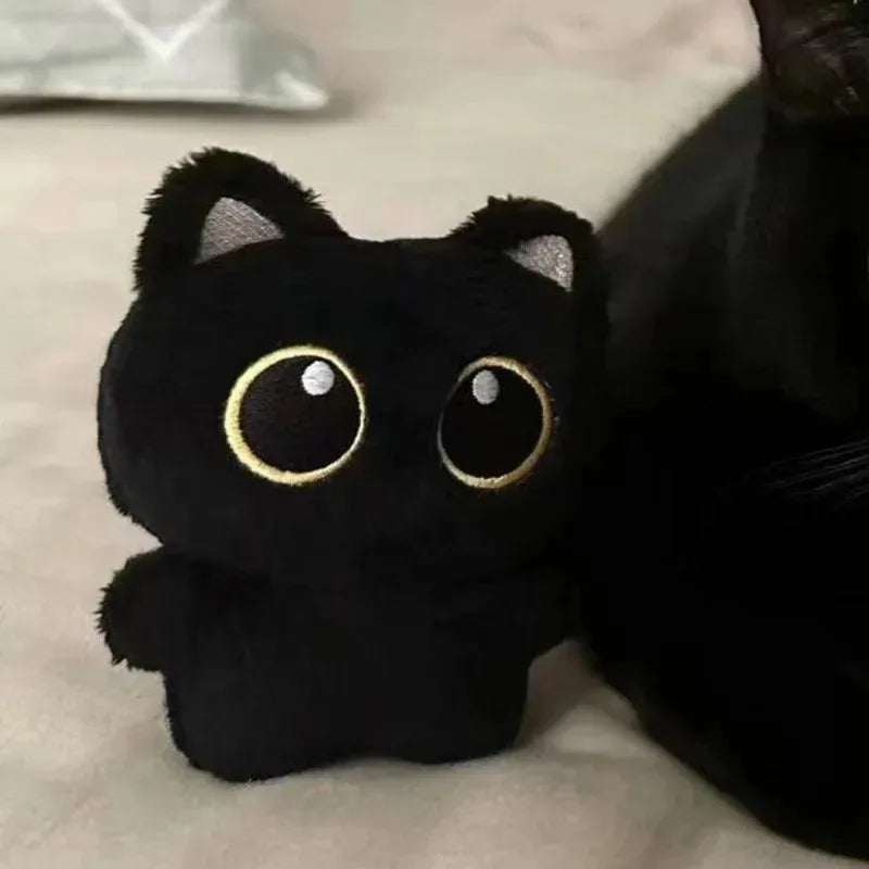 "Gatinho de Pelúcia Pingente – Fofo, Macio e Irresistível!" 🐱