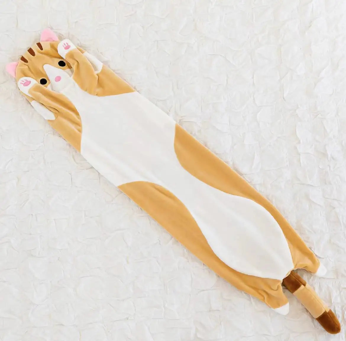 Brinquedo de pelúcia de gato fofo e divertido.
Com 50/70/90/110/130 cm, para pausas, cochilos no escritório, para dormir, para decorar a casa ou o escritório. 
Ideal para crianças