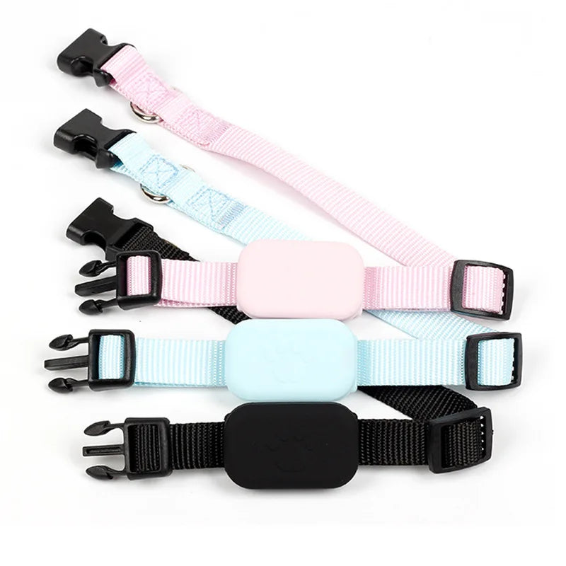 Colar de luxo com pérolas e strass para gatos e cachorros de pequeno porte.