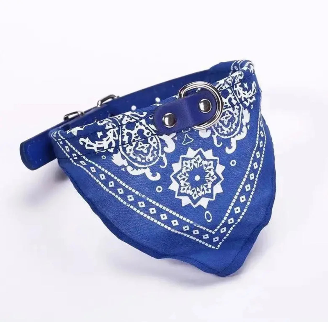 Bandana ajustável para animais de estimação, em tecido de malha de poliéster, lenço triangular para pescoço, ideal para cães e gatos de pequeno, médio e grande porte.