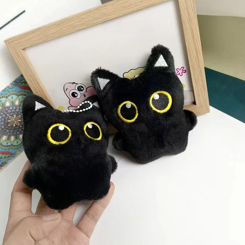 "Gatinho de Pelúcia Pingente – Fofo, Macio e Irresistível!" 🐱