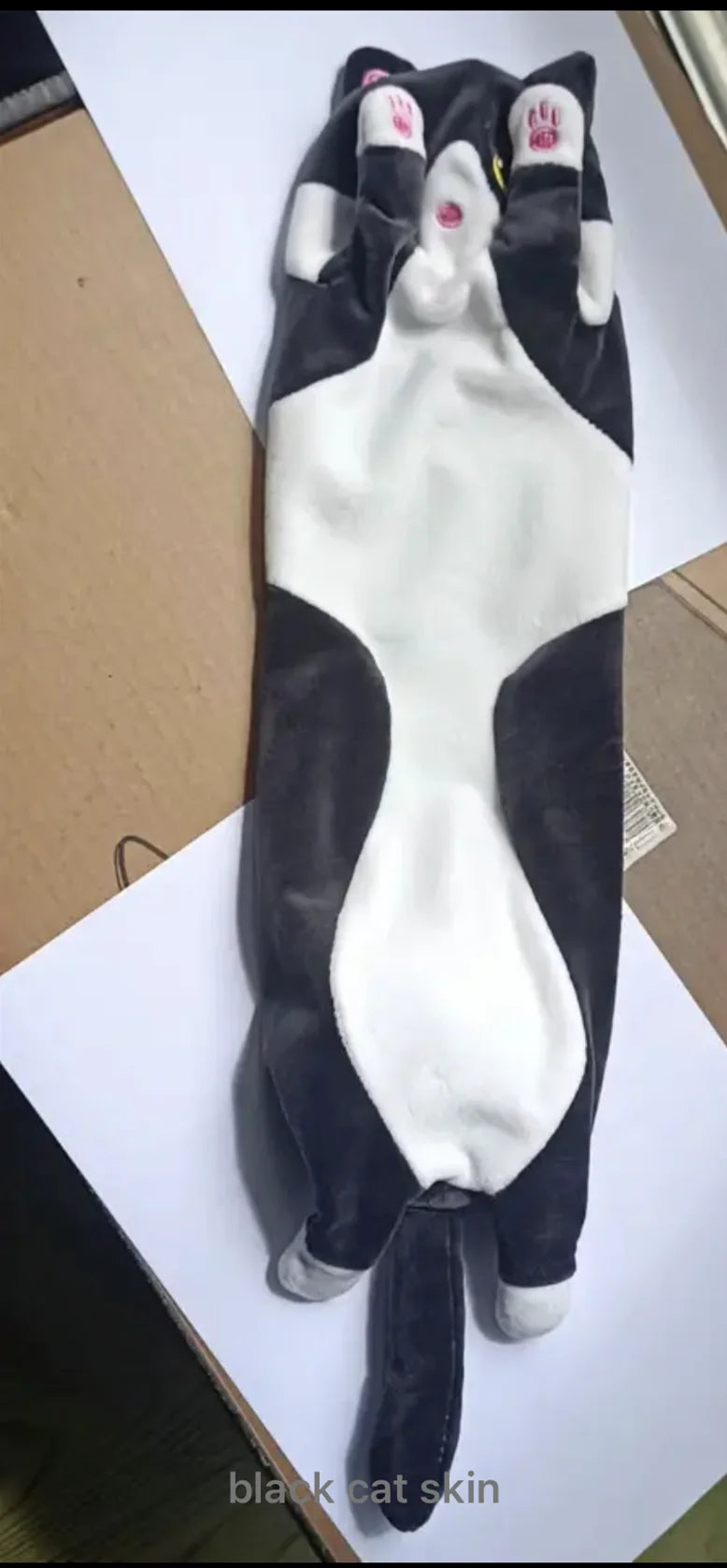Brinquedo de pelúcia de gato fofo e divertido.
Com 50/70/90/110/130 cm, para pausas, cochilos no escritório, para dormir, para decorar a casa ou o escritório. 
Ideal para crianças
