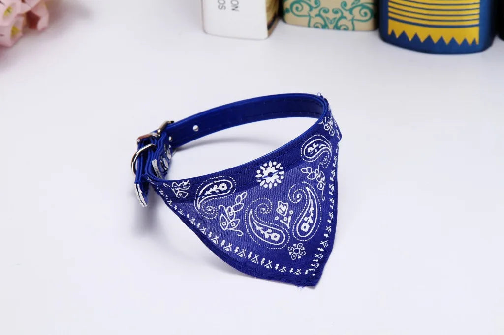 Bandana ajustável para animais de estimação, em tecido de malha de poliéster, lenço triangular para pescoço, ideal para cães e gatos de pequeno, médio e grande porte.