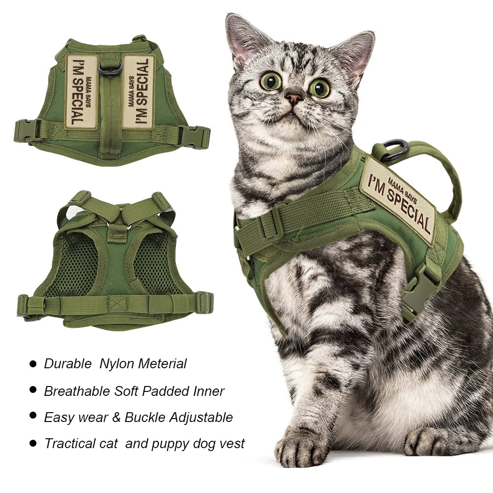 Colete peitoral de nylon para gatos com 2 adesivos, estilo militar tático, com alça, ideal para treinamento e passeios com gatos .
